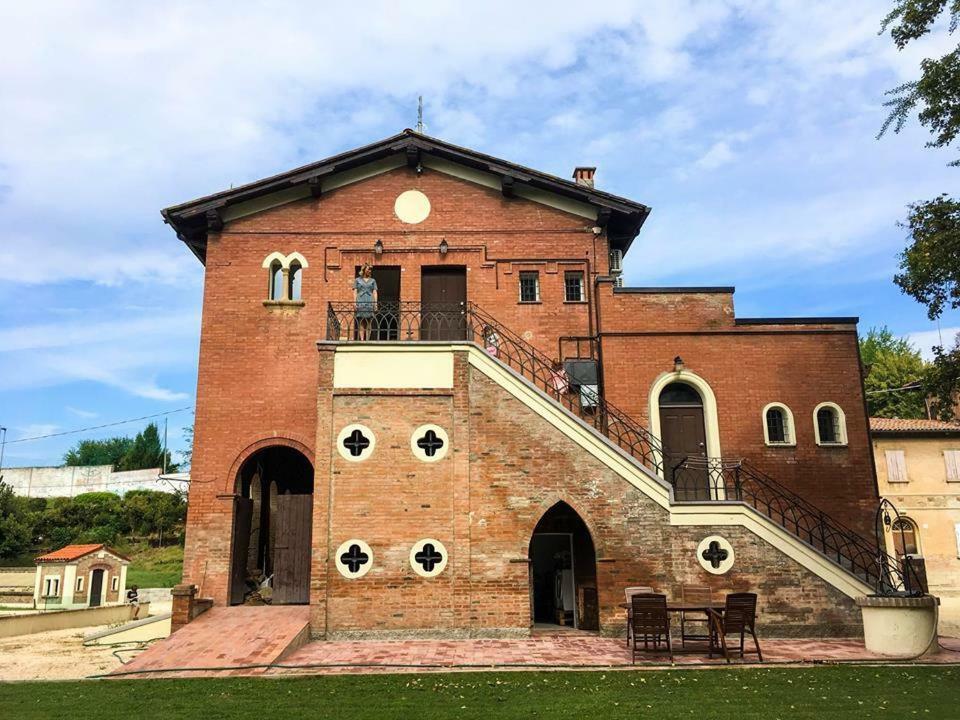 Borgo Sartoni Case Vacanze Appartamenti In Affitto Bologna Exteriör bild